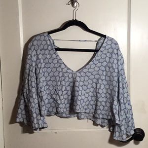 Flow crop top
